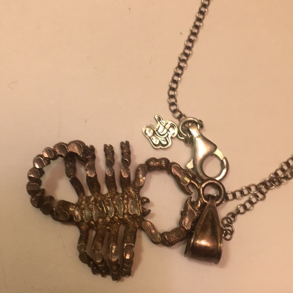 Sterling Silver 925 Scorpion pendant - Picture 4 of 4
